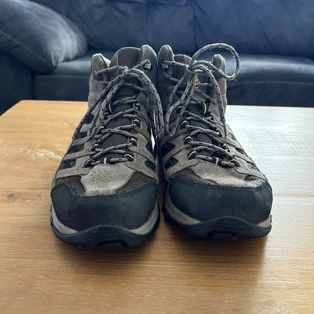 Columbia Crestwood Mid Waterproof Hiking Boots Gray Men's Size 11 Outdoor